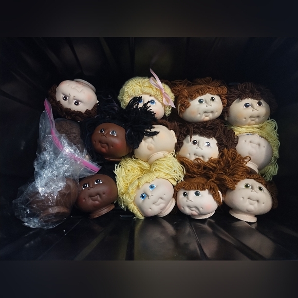 The‎ Original Dolls Cabbage Patch Kids Lot Of 15 Heads Only - Picture 1 of 2